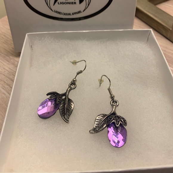 Jewelry - Purple Stone Leaf Drop Earrings